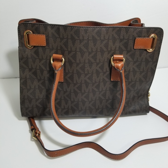 Michael Kors Hamilton bag w/cross body strap - Picture 3 of 12